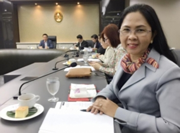 November 6, 2560. Assoc. Prof. Dr.
Nantiyan Noychan, Dean of Faculty of
Education, accompanied by Deputy Dean,
attended the meeting. Fiscal year 2016