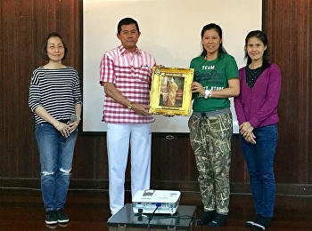 วันที่ 20 - 21 มกราคม พ.ศ. 2561 อาจารย์
ดร. ศศิพร พงศ์เพลินพิศ
หัวหน้าสาขาวิชาภาษาอังกฤษร่วมด้วยคณาจารย์สาขาวิชาฯ
ดำเนินโครงการค่ายภาษาอังกฤษเพื่อพัฒนานักศึกษาตามอัตลักษณ์สวนสุนันทา
(English camp for Enhancement SSRU
Expected Characteristic in Students)