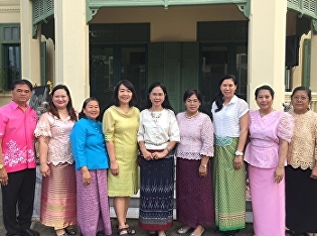 April 5, 2018 at 07.00 hrs. Associate
Professor Dr. Nantiya Noichan, with the
management and faculty members join
Rice, dry food, and the ceremony of
bathing the Buddha.
