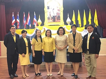 วันที่ 24 กรกฎาคม 2561 ณ
หอประชุมสุนันทานุสรณ์ อาจารย์ ดร.อัญชนา
สุขสมจิตร
รองคณบดีฝ่ายวิชาการจัดโครงการพัฒนานักศึกษาเรียนรู้จากผู้ใช้บัณฑิตหรือผู้ประกอบการ
ให้แก่นักศึษาชั้นปีที่ 4 และปีที่ 5