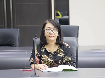 วันที่ 6 สิงหาคม 2561 ผู้ช่วยศาสตราจารย์
ภาวิณี โฆมานะสิน รองคณบดี
ฝ่ายแผนงานและประกันคุณภาพ พร้อมด้วย
นางสาว เมศินี อยู่ยังยืน เจ้าหน้าที่
เข้าร่วมการประชุมคณะกรรการพัฒนาเอกลักษณ์
มหาวิทายาลัยราชภัฏสวนสุนันทา