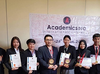 วันที่ 26 สิงหาคม 2561 - อาจารย์ ดร.
ศศิพร พงศ์เพลินพิศ
นำนักศึกษาสาขาวิชาภาษาอังกฤษ
คณะครุศาสตร์
เข้านำเสนอผลงานวิชาการระดับนานาชาติ ณ
งานประชุมวิชาการ Academicsera 28th
International Conference ณ กรุงปารีส
ประเทศฝรั่งเศส