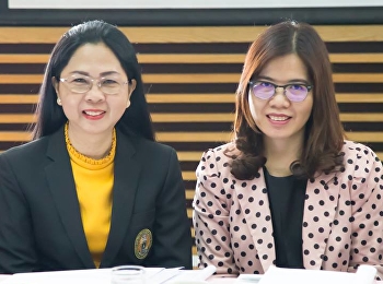 วันที่ 29 สิงหาคม 2561 รองศาสตราจารย์
ดร.นันทิยา น้อยจันทร์
เป็นประธานการประชุมคณาจารย์
พร้อมด้วยผู้บริหาร
ว่าด้วยระเบียบวาระการบริหารงานในปีงบประมาณ2560
ณ ห้องเรียนรวม 1157