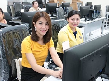 วันที่ 1 ตุลาคม 2561 นางสาว เมศินี
อยู่ยั่งยืน และ นางสาว ธิดารัตน์
โชคนาคะวโร
เจ้าหน้าที่คณะครุศาสตร์เข้าร่วมกับ
กองแผนเทรนหน่วยงานจัดทำMappingเสริมสมรรถนะการบริหารงบประมาณ