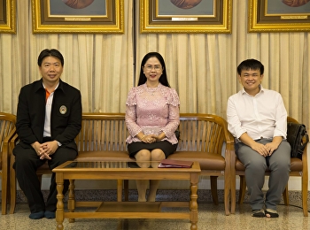 รองศาสตราจารย์ ดร.นันทิยา
น้อยจันทร์คณบดีคณะครุศาสตร์
เป็นประธานเปิดโครงการอบรมเชิงปฏิบัติการการปฏิบัติธรรมเพื่อเสริมสร้างคุณธรรมความเป็นครู
รุ่นที่ 6